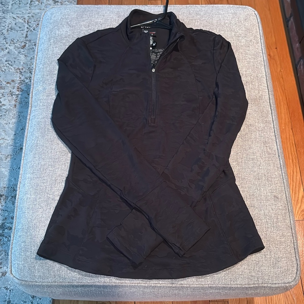 Size small - women’s Spyder Active quarter zip up